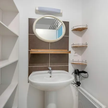 Appartement Avec Balcon A 1km De La Mer!